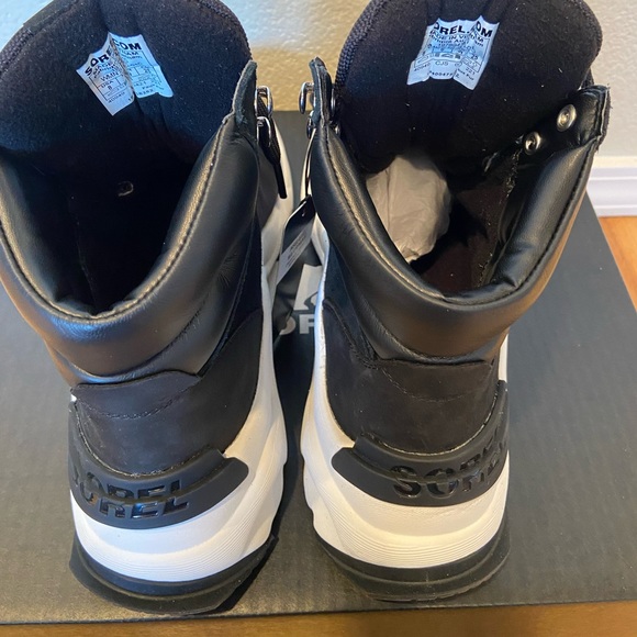 Sorel Women's Kinetic RNEGD Conquest Boot - Picture 4 of 5